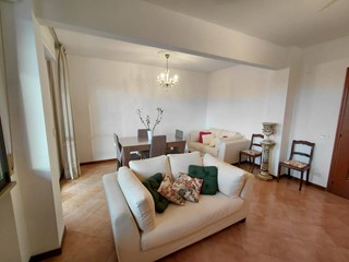 Appartamento in Affitto a Pisa, 1'200€, 137 m²