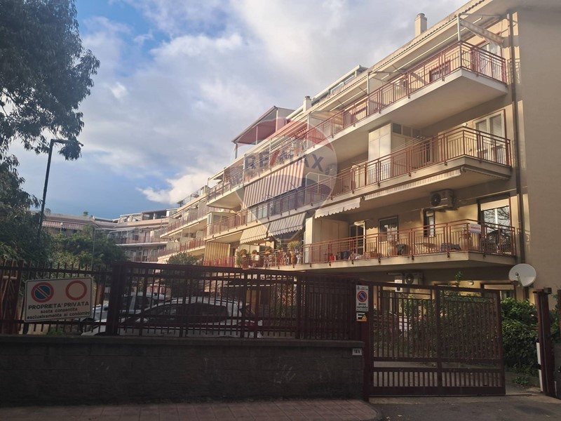 Stanza in Vendita a Santa Teresa di Riva, 28'000&euro;, 44 m²