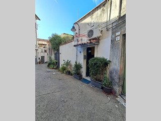 Casa Indipendente in Vendita a Fiumefreddo di Sicilia, 45'000&euro;, 52 m²