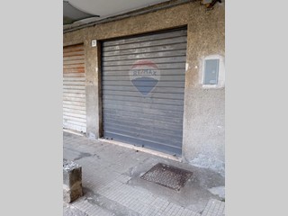 Immobile commerciale in Vendita a Catania, 25'000&euro;, 33 m²