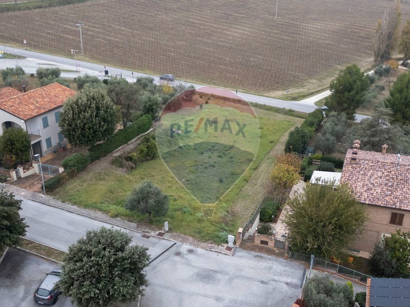 Terreno edificabile in Vendita a Cupramontana, 75'000&euro;, 725 m²