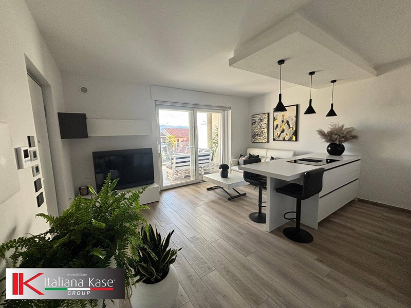 Trilocale in Vendita a Settimo Torinese, 230'000&euro;, 80 m²