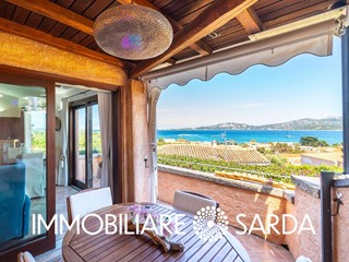 Villa in Vendita a Arzachena, 950'000&euro;, 170 m²