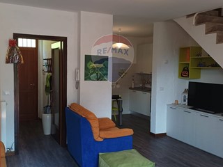 Trilocale in Vendita a Gromo, 69'000&euro;, 94 m²