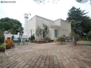 Rustico in Vendita a San Martino in Pensilis, 295'000€, 145 m²