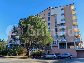 Quadrilocale in Vendita a Benevento, 220'000€, 120 m², con Box