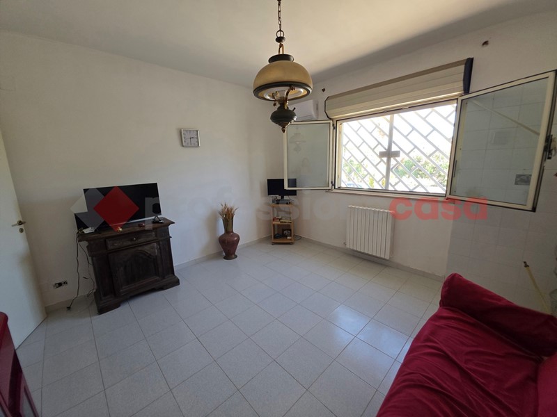 Villetta a schiera in Vendita a Taranto, 185'000&euro;, 150 m², con Box