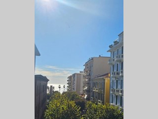 Appartamento in Affitto a Ventimiglia, 170 m²