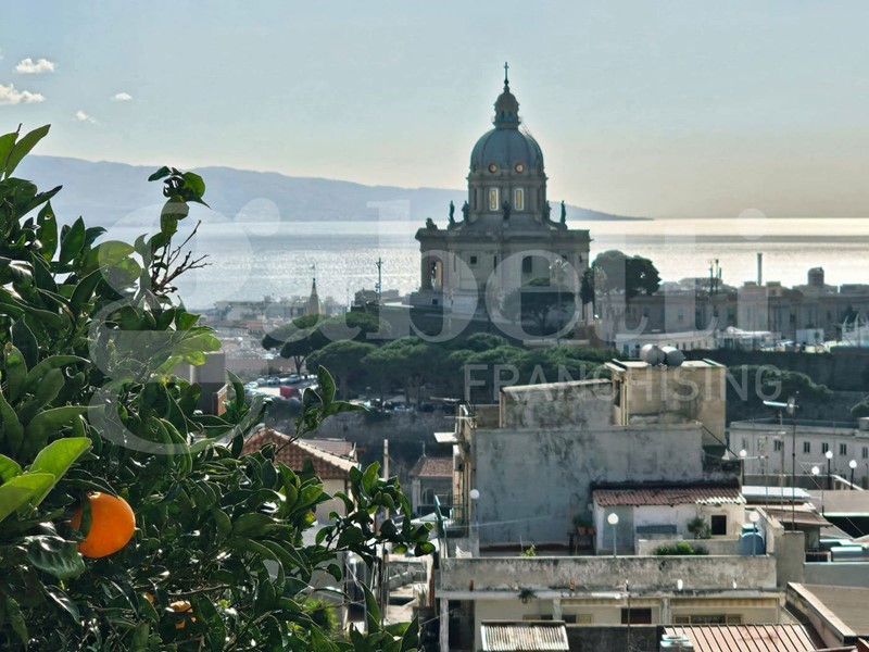 Casa Indipendente in Vendita a Messina, 80'000&euro;, 170 m²