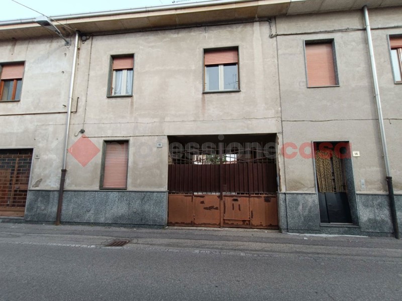 Negozio in Vendita a Busto Garolfo, 40'000&euro;, 55 m²