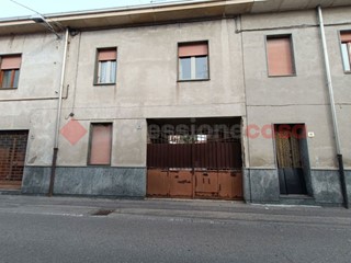 Negozio in Vendita a Busto Garolfo, 40'000&euro;, 55 m²