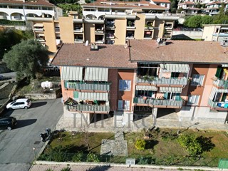 Trilocale in Vendita a Camporosso, 239'000&euro;, 83 m²