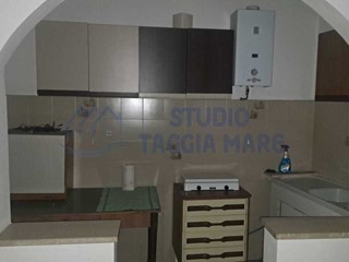 Bilocale in Vendita a Badalucco, 60'000&euro;, 60 m², arredato