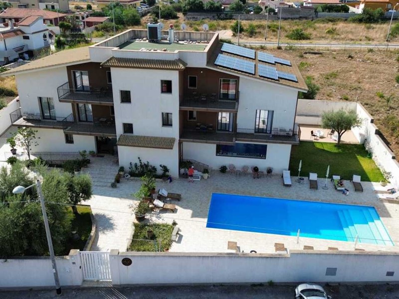 Villa in Vendita a Melilli, zona cittÃ  giardino, 1'100'000&euro;, 900 m², arredato