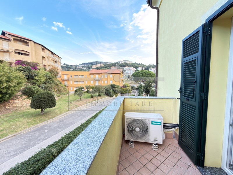 Trilocale in Vendita a Pietra Ligure, 270'000&euro;, 78 m²
