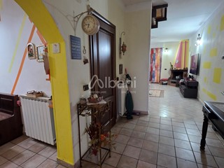 Quadrilocale in Vendita a La Spezia, 140'000€, 78 m²