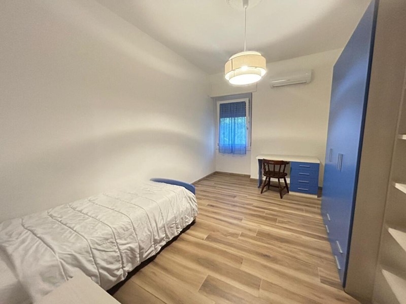 Stanza in Affitto a Sassari, 260&euro;, 90 m², arredato
