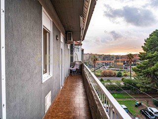 Bilocale in Vendita a Catania, 69'000€, 67 m²