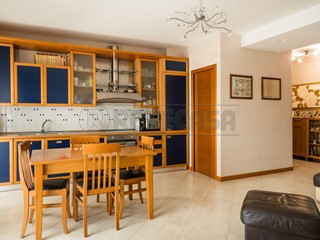 Quadrilocale in Vendita a Altamura, zona ZONA PARCO S. GIULIANO, 268'000&euro;, 130 m², con Box