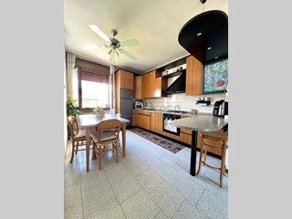 Appartamento in Vendita a Val Liona, 140'000&euro;, 115 m², arredato, con Box