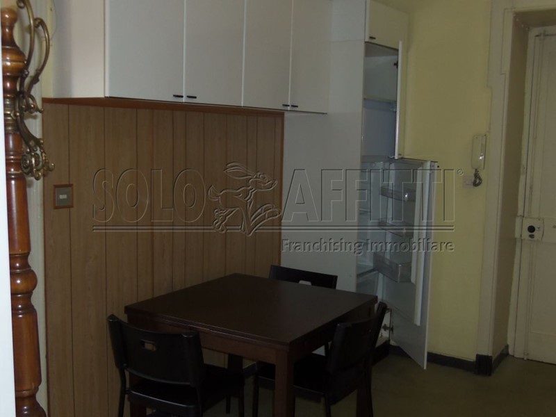 Bilocale in Vendita a Torino, zona San Donato, 57'000€, 34 m²