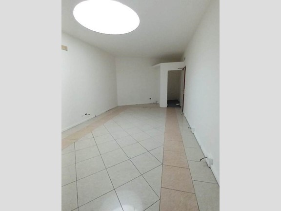 Immobile commerciale in Affitto a Rovigo, 450&euro;, 35 m²
