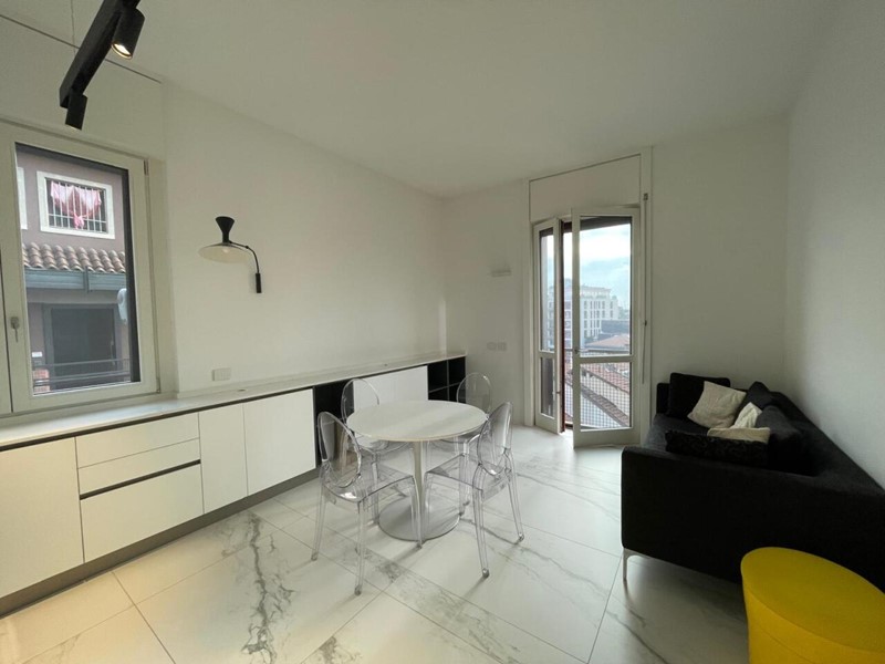 Bilocale in Affitto a Milano, 2'000€, 50 m², arredato