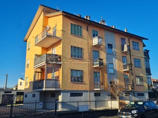 Appartamento in Vendita a Noventa Vicentina, 138'000&euro;, 120 m², con Box