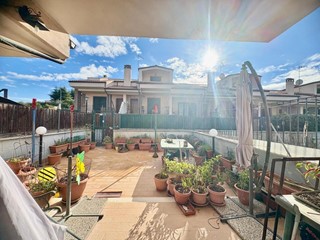 Quadrilocale in Vendita a Guidonia Montecelio, zona Setteville Nord, 285'000&euro;, 180 m²