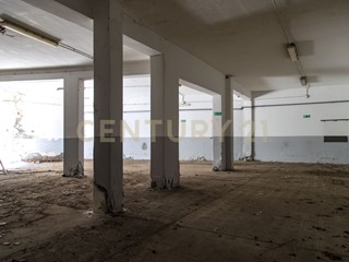 Immobile commerciale in Vendita a Catania, 170'000&euro;, 599 m²