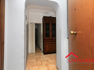 Appartamento in Vendita a Genova, zona Sampierdarena, 59'000€, 106 m²