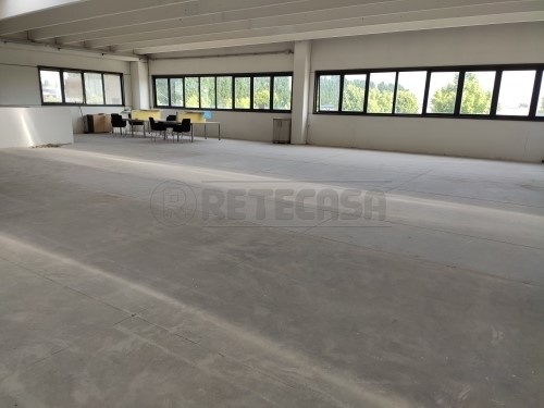 Ufficio in Vendita a Casier, 200'000&euro;, 300 m²