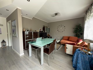 Casa Indipendente in Vendita a Limena, zona Del Medico, 249'000&euro;, 185 m², con Box