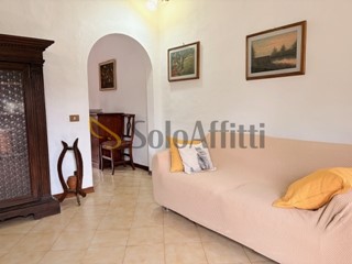 Quadrilocale in Affitto a Siena, zona Due Ponti, 680€, 71 m², arredato