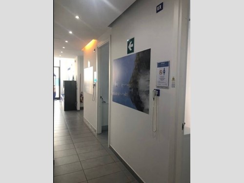 Immobile commerciale in Affitto a Ascoli Piceno, 2'500€, 284 m²