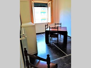 Appartamento in Vendita a Rapallo, zona GOLF, 135'000&euro;, 75 m², arredato