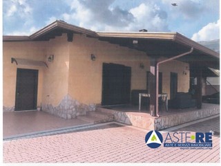 Appartamento in Vendita a Sonnino, 101'672&euro;, 314 m²