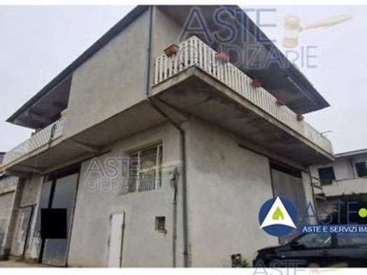 Appartamento in Vendita a Sezze, 106'803&euro;, 500 m²