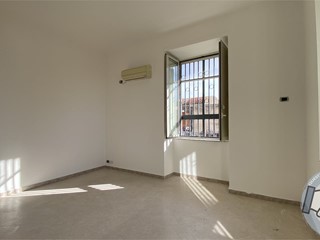 Trilocale in Affitto a Napoli, 400&euro;, 70 m²