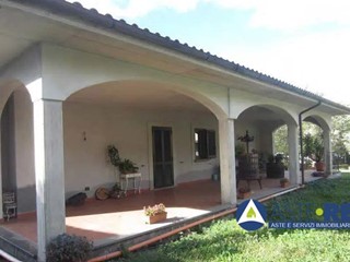 Quadrilocale in Vendita a Montefiascone, 75'621&euro;, 247 m²