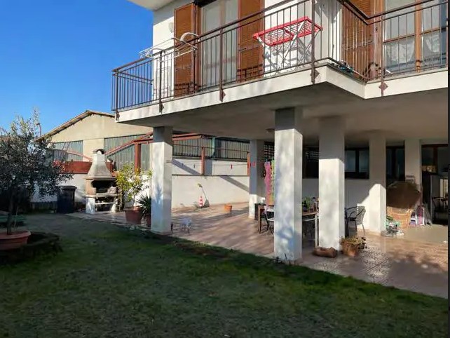 Casa Indipendente in Vendita a Forno Canavese, 35'100&euro;, 110 m²