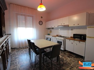 Quadrilocale in Vendita a Colle di Val D'Elsa, 130'000€, 95 m²