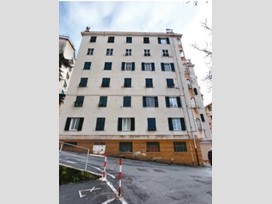 Quadrilocale in Vendita a Genova, 60'000&euro;, 102 m²