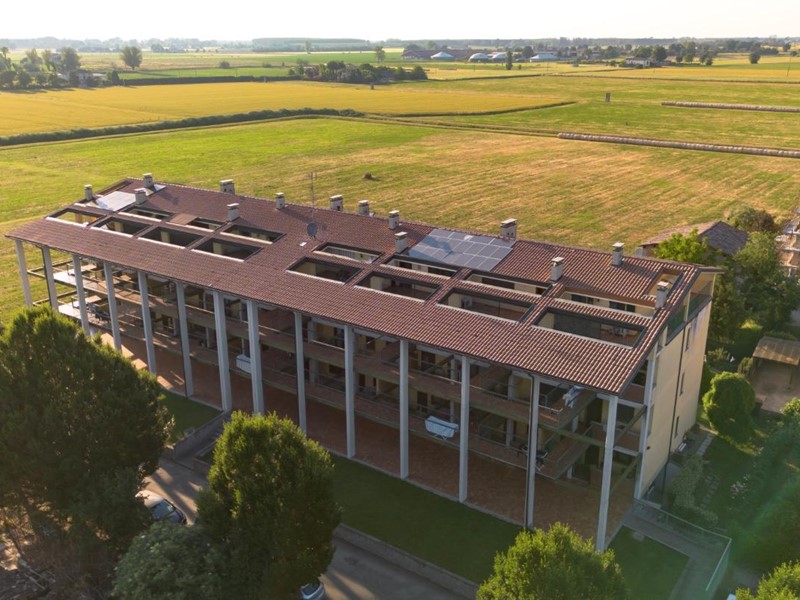 Trilocale in Vendita a Gattatico, zona Praticello, 155'000€, 140 m², arredato, con Box