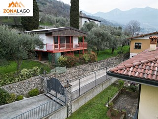 Casa Indipendente in Vendita a Sale Marasino, 185'000&euro;, 60 m²