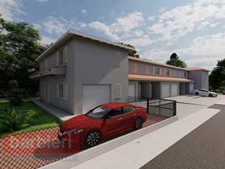 Trilocale in Vendita a Ravenna, 180'000€, 75 m²