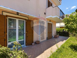 Villa in Vendita a Giarre, 425'000&euro;, 250 m²