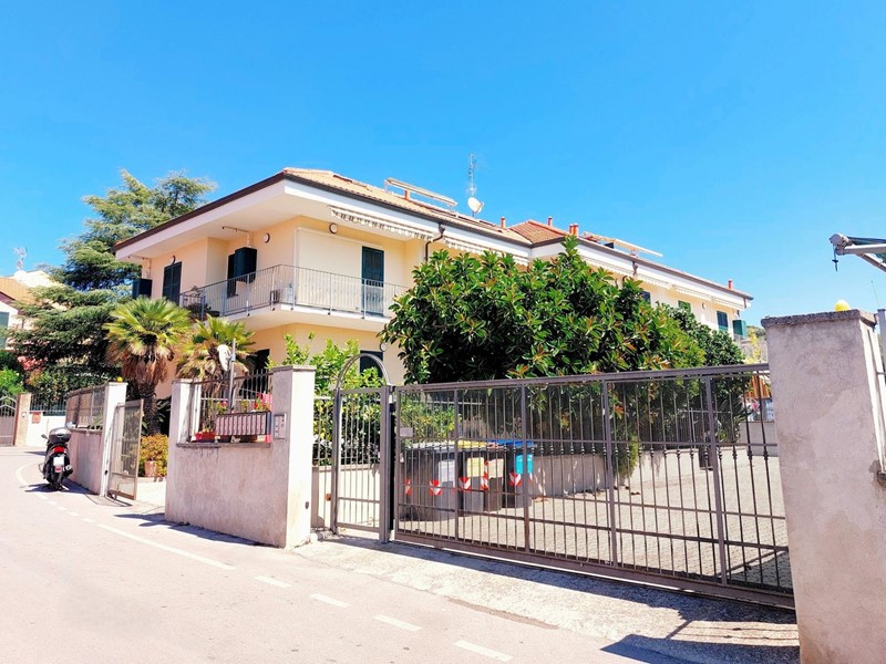Trilocale in Vendita a Diano Marina, 265'000&euro;, 69 m²