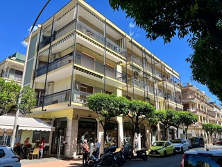 Appartamento in Vendita a Diano Marina, 345'000&euro;, 101 m²