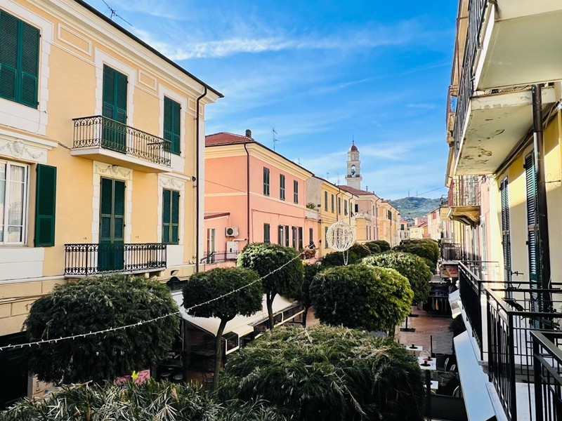 Trilocale in Vendita a Diano Marina, 315'000&euro;, 65 m²